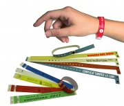 BRAZALETES IDENTIFICACIÓN PERSONALIZADOS